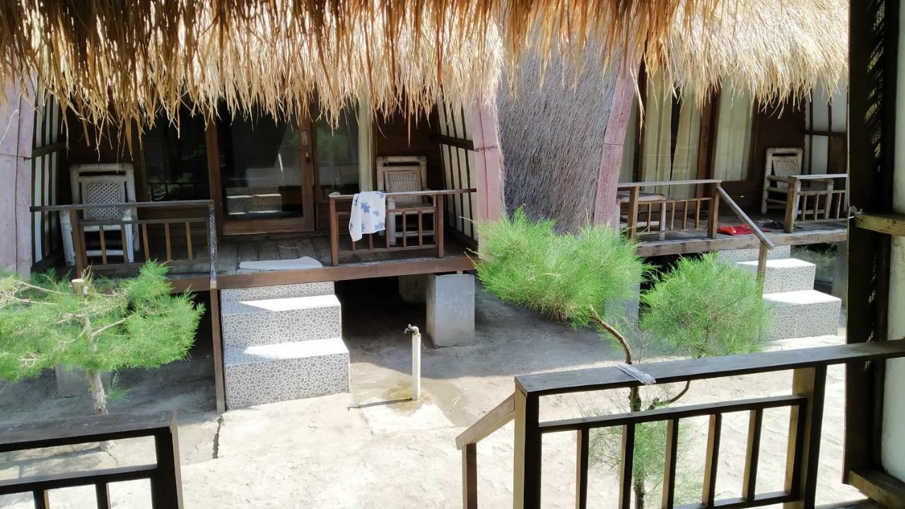 Sunset Beach Bungalow Gili Meno Ngoại thất bức ảnh